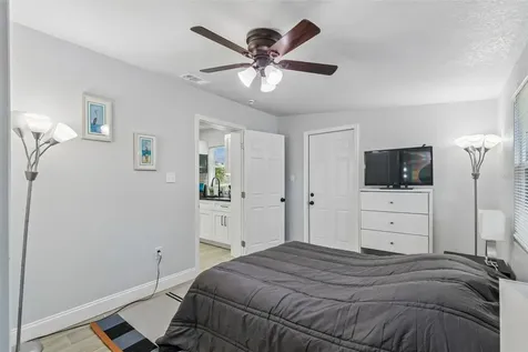 2105 46th Avenue Drive W Bradenton FL 34207