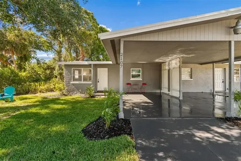 2105 46th Avenue Drive W Bradenton FL 34207