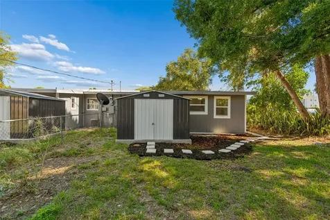 2105 46th Avenue Drive W Bradenton FL 34207
