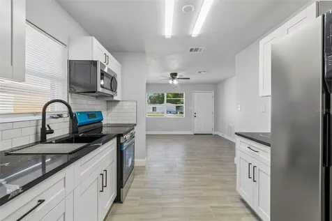 2105 46th Avenue Drive W Bradenton FL 34207