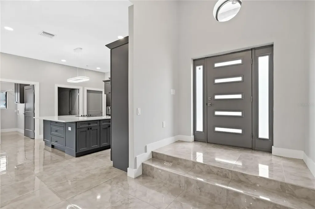541 W Lake Brantley Road Altamonte Springs FL 32714