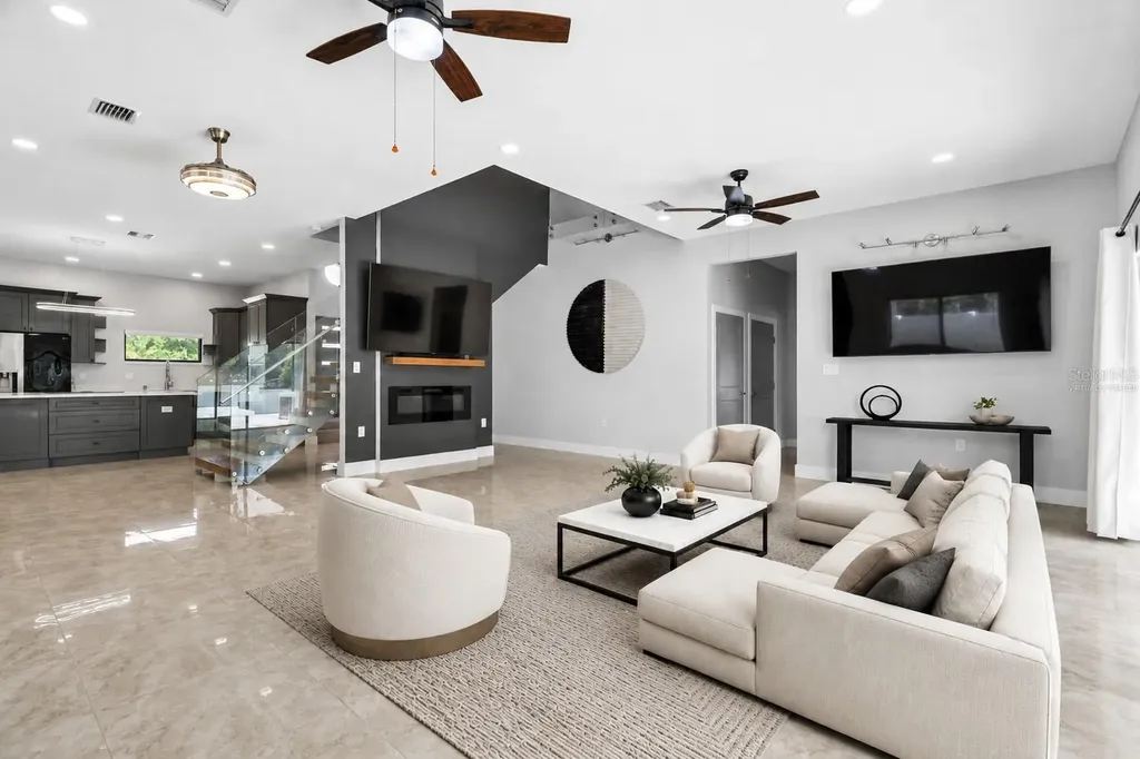 541 W Lake Brantley Road Altamonte Springs FL 32714