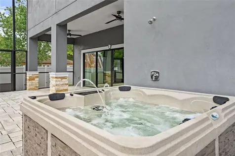 541 W Lake Brantley Road Altamonte Springs FL 32714
