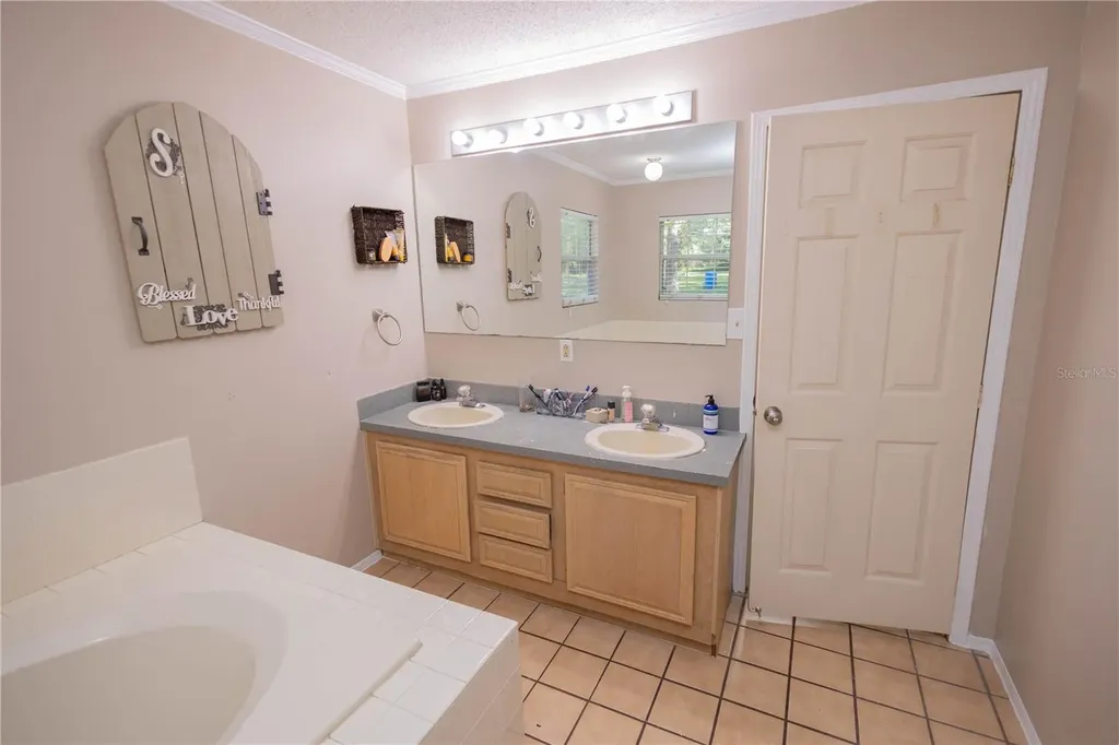 141 SW Michigan Street Lake City FL 32025