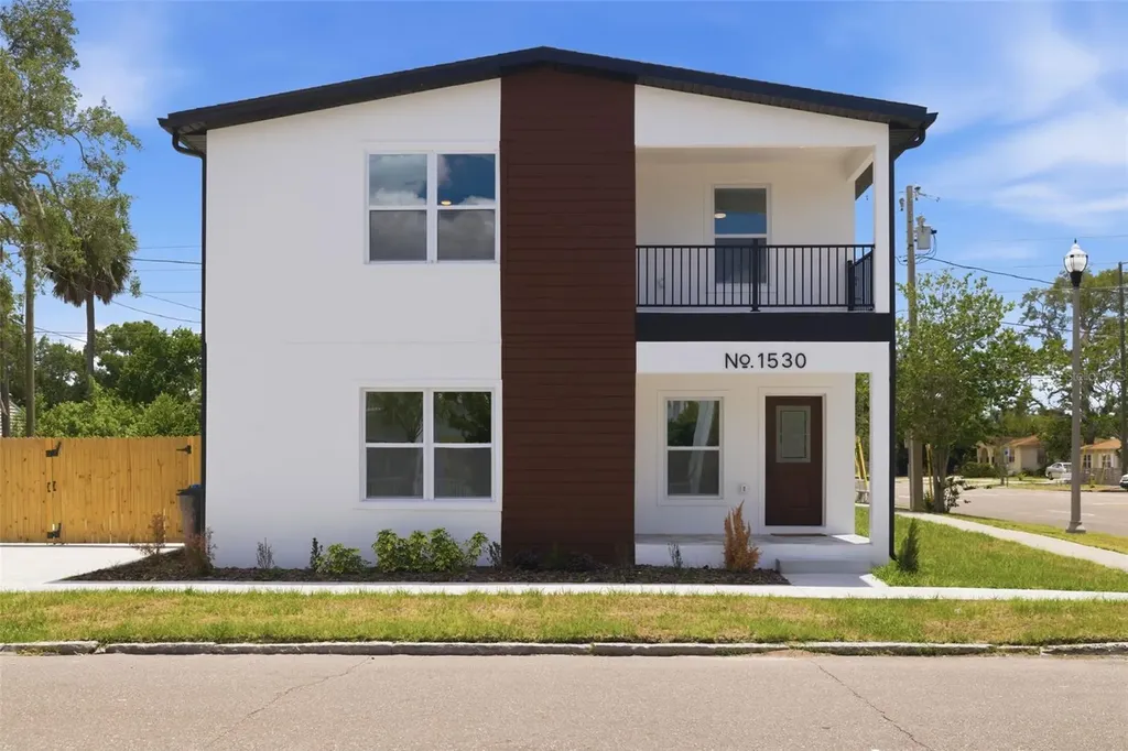 1530 12th Avenue S St Petersburg FL 33705