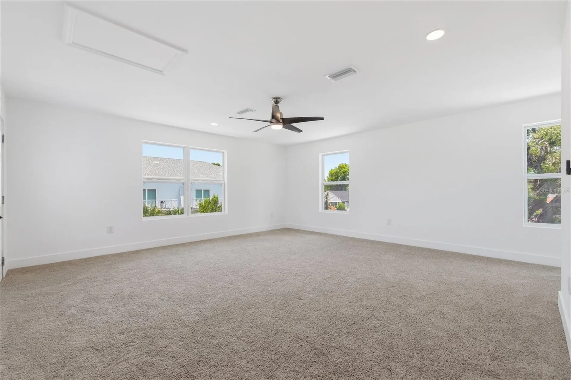 1530 12th Avenue S St Petersburg FL 33705