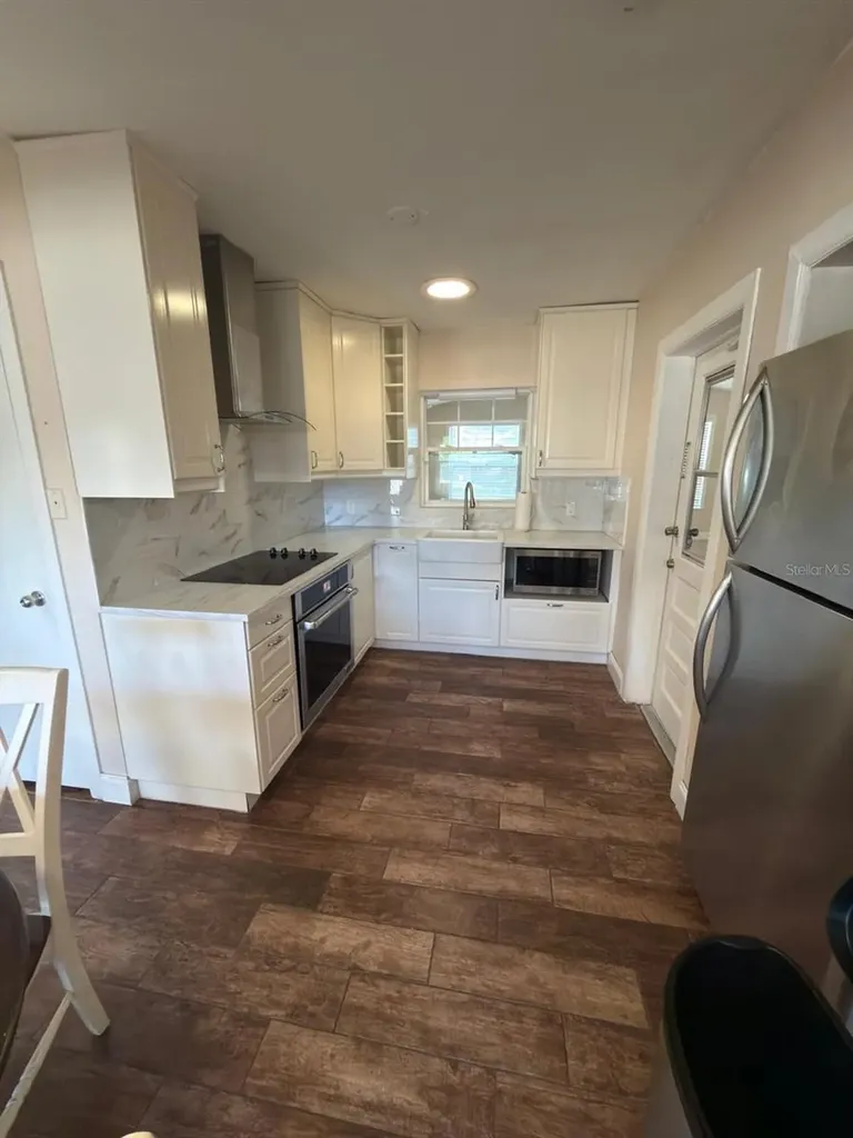 810 W 113th Avenue Tampa FL 33612