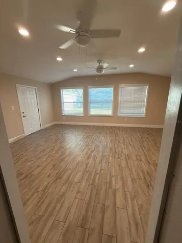 810 W 113th Avenue Tampa FL 33612