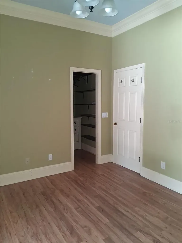 915 Old Welcome Road Lithia FL 33547