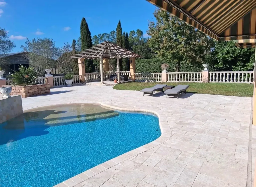 915 Old Welcome Road Lithia FL 33547