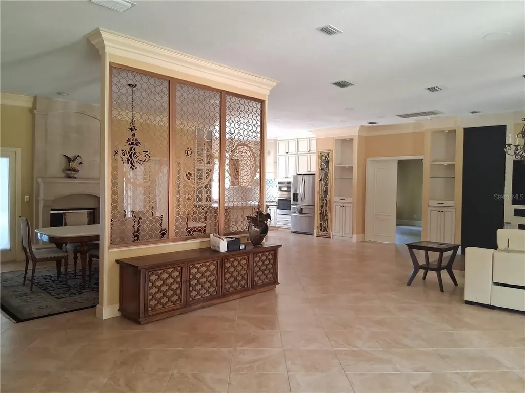 915 Old Welcome Road Lithia FL 33547