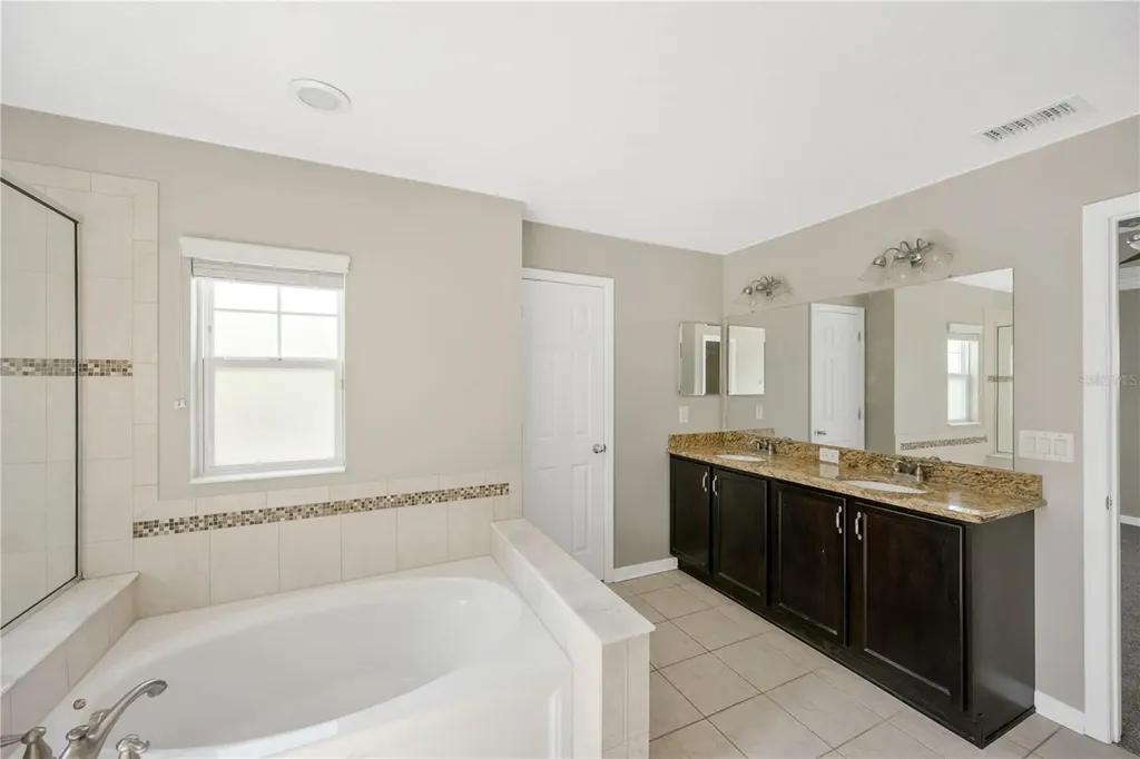 16414 Egret Crossing Lane Lithia FL 33547