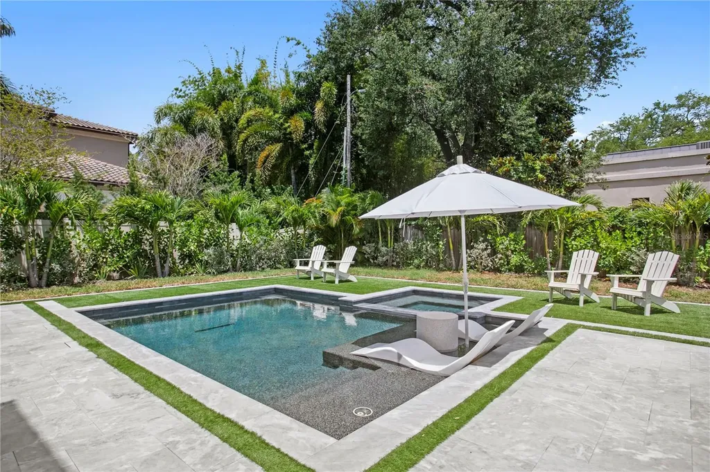 3107 W Watrous Avenue Tampa FL 33629