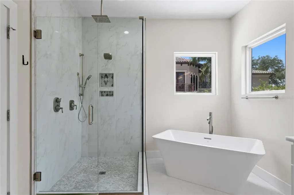 3107 W Watrous Avenue Tampa FL 33629
