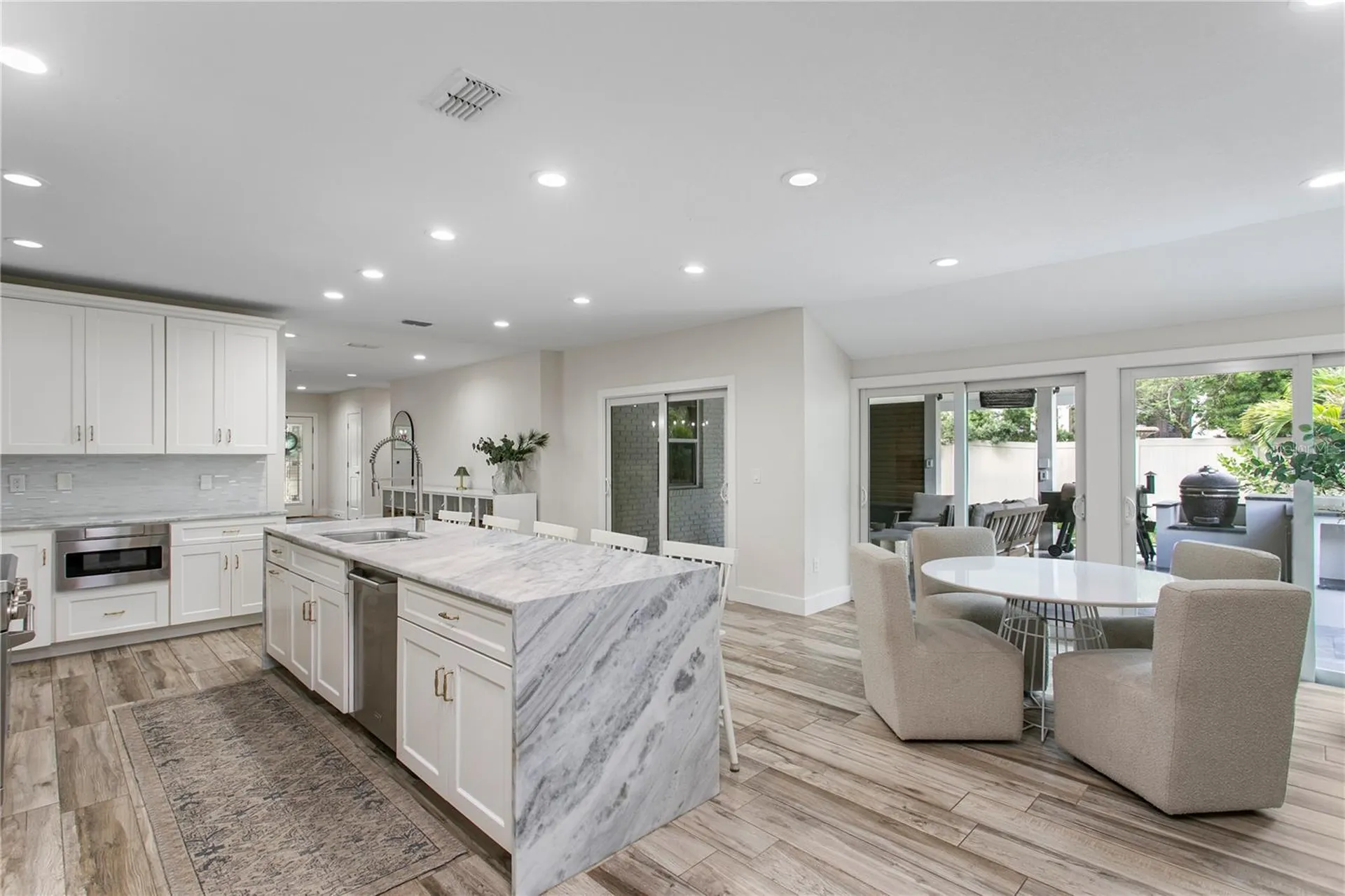 3107 W Watrous Avenue Tampa FL 33629