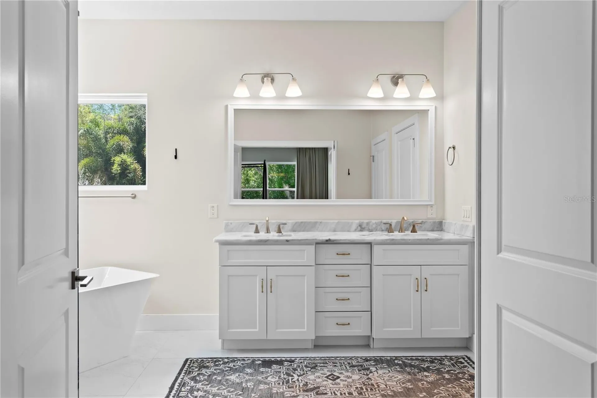 3107 W Watrous Avenue Tampa FL 33629
