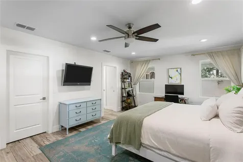 3107 W Watrous Avenue Tampa FL 33629