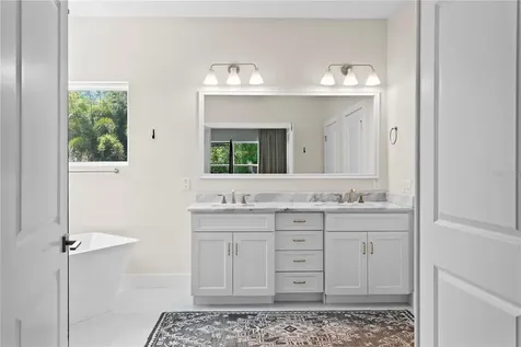 3107 W Watrous Avenue Tampa FL 33629