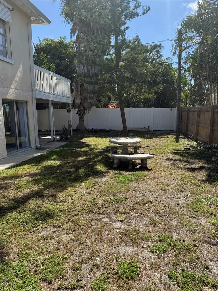 1209 1st Street Indian Rocks Beach FL 33785