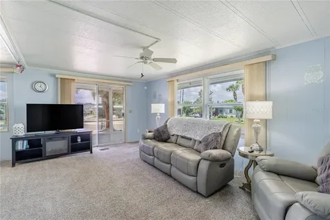 1004 Todd Way Tavares FL 32778