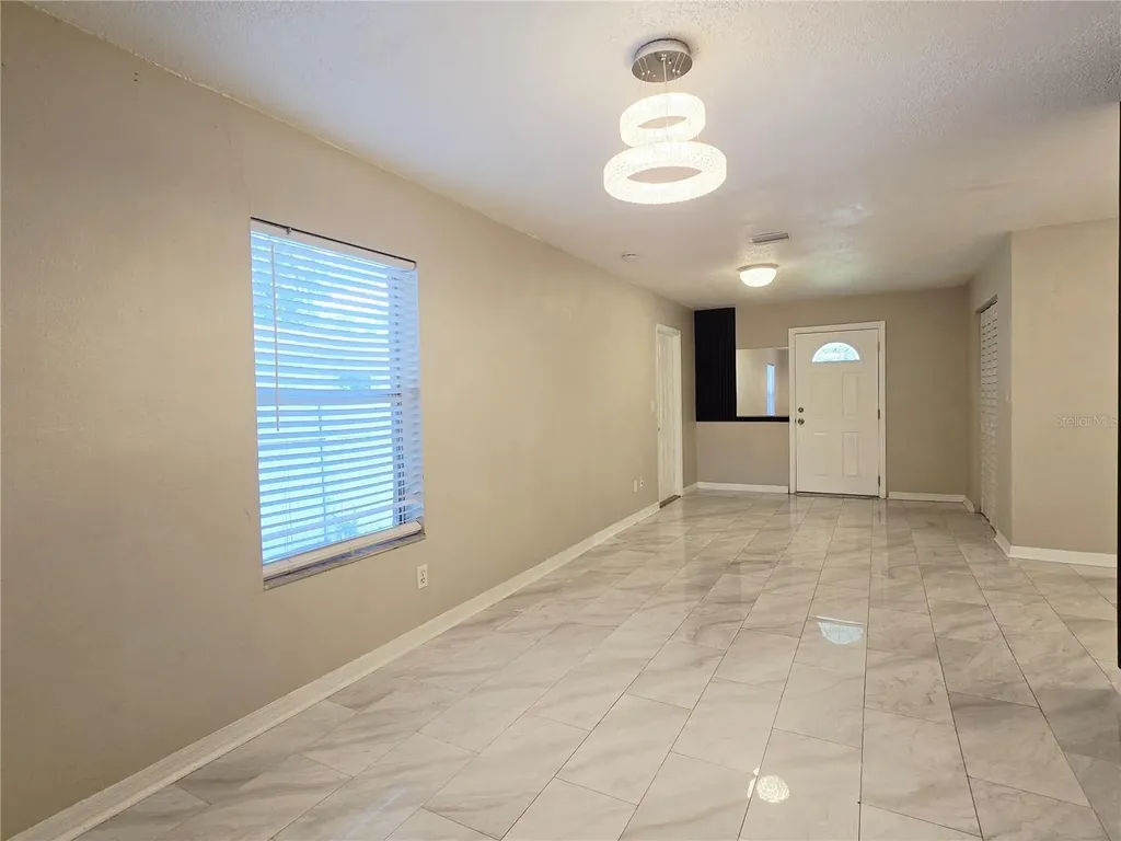 1617 E Idell Street Tampa FL 33604