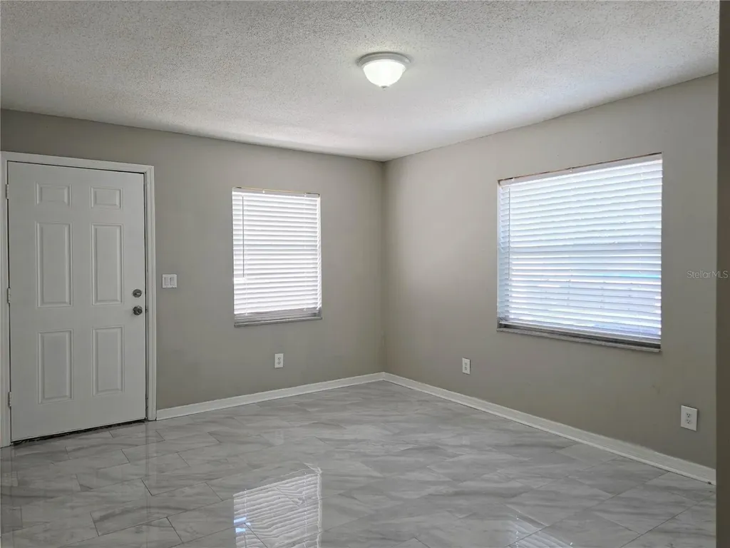 1617 E Idell Street Tampa FL 33604