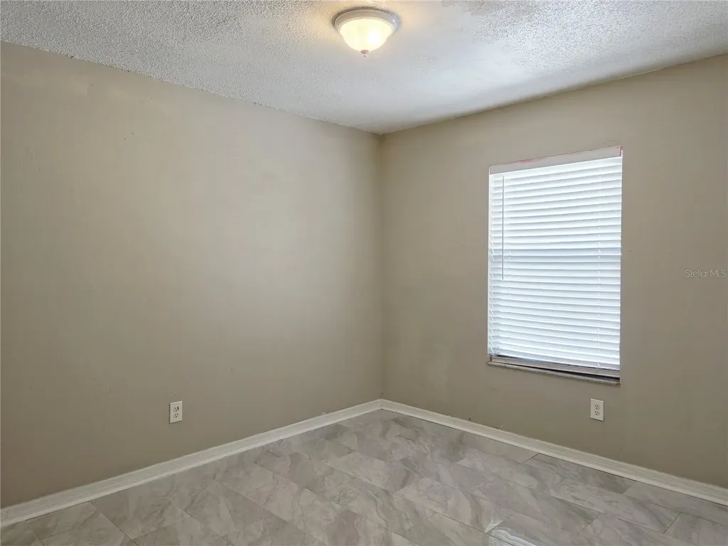 1617 E Idell Street Tampa FL 33604