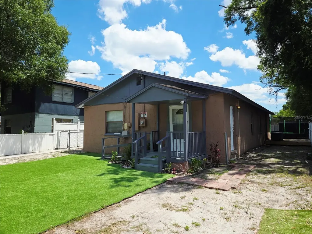 1617 E Idell Street Tampa FL 33604