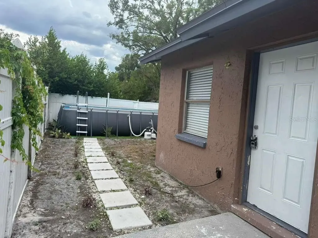 1617 E Idell Street Tampa FL 33604