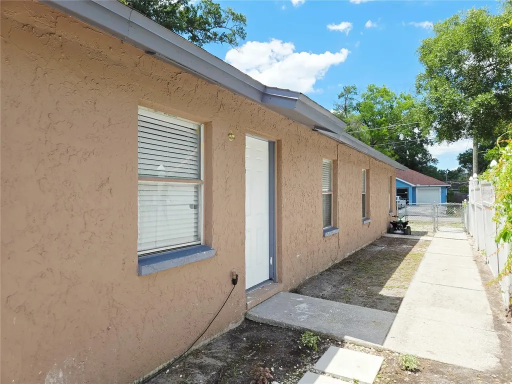 1617 E Idell Street Tampa FL 33604