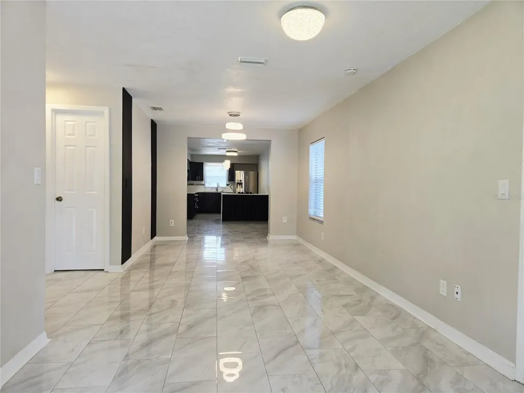 1617 E Idell Street Tampa FL 33604