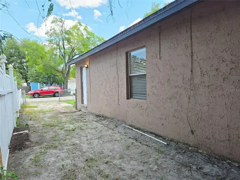 1617 E Idell Street Tampa FL 33604