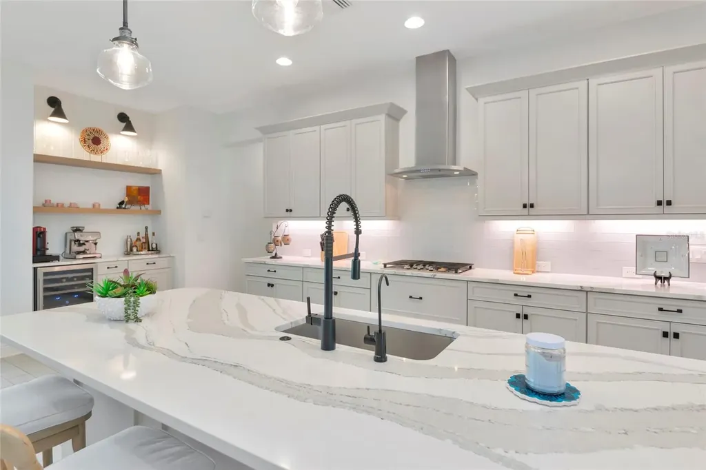 6254 Rivo Lakes Boulevard Sarasota FL 34241