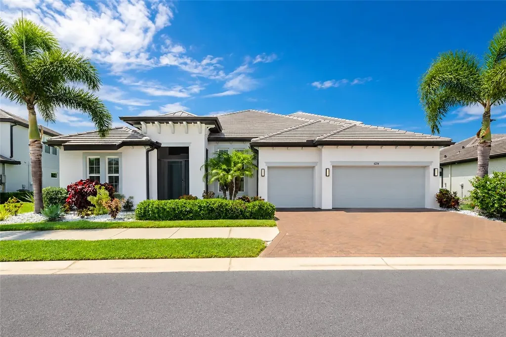 6254 Rivo Lakes Boulevard Sarasota FL 34241