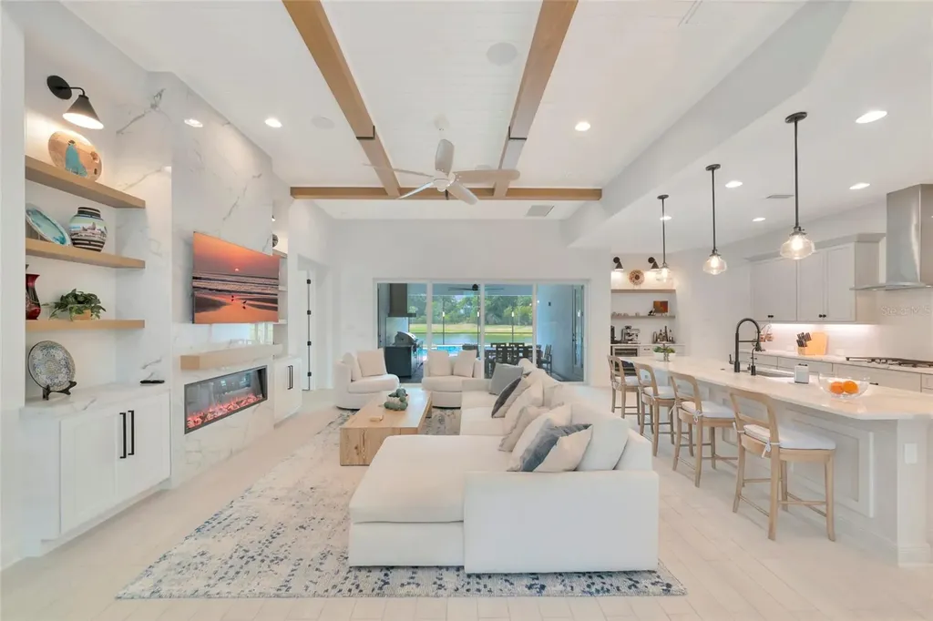 6254 Rivo Lakes Boulevard Sarasota FL 34241