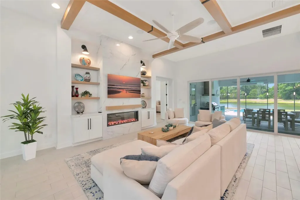 6254 Rivo Lakes Boulevard Sarasota FL 34241