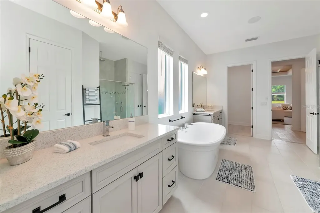 6254 Rivo Lakes Boulevard Sarasota FL 34241