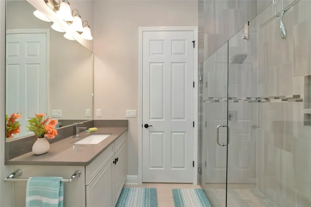 6254 Rivo Lakes Boulevard Sarasota FL 34241