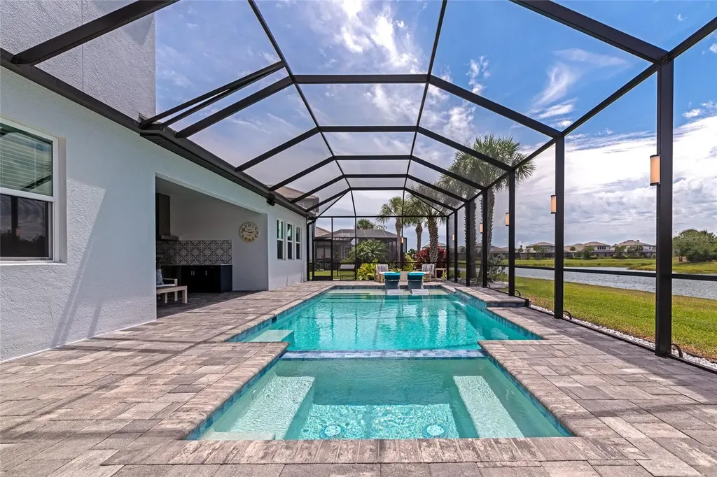 6254 Rivo Lakes Boulevard Sarasota FL 34241
