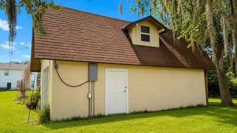 150 W 11th Street Chuluota FL 32766
