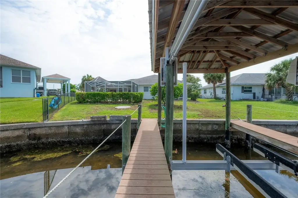 6322 Cottonwood Lane Apollo Beach FL 33572