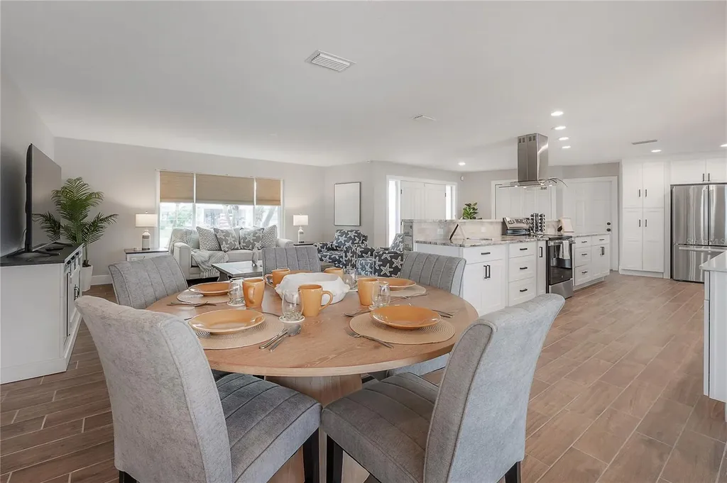 6322 Cottonwood Lane Apollo Beach FL 33572