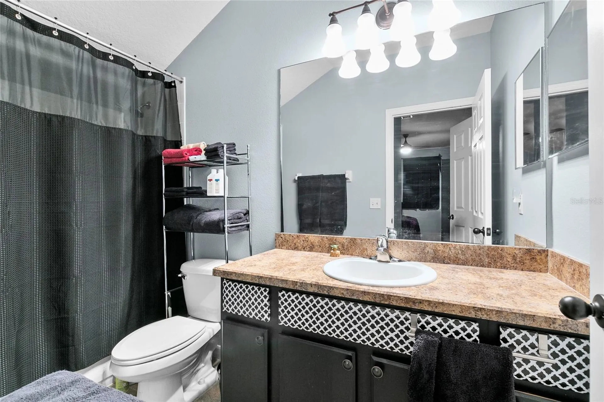 523 Lake Davenport Circle Davenport FL 33837