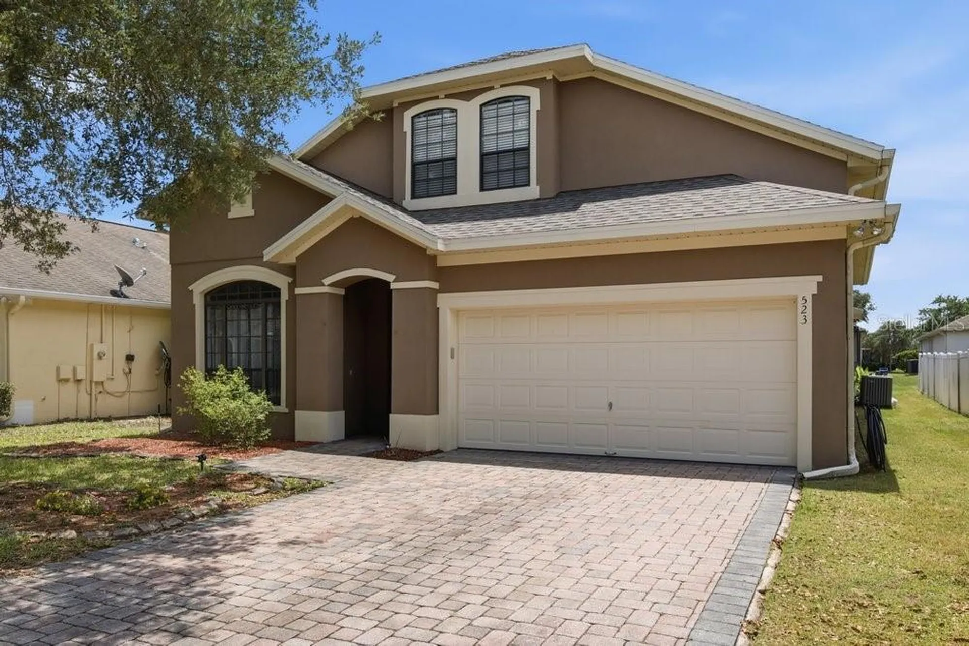 523 Lake Davenport Circle Davenport FL 33837