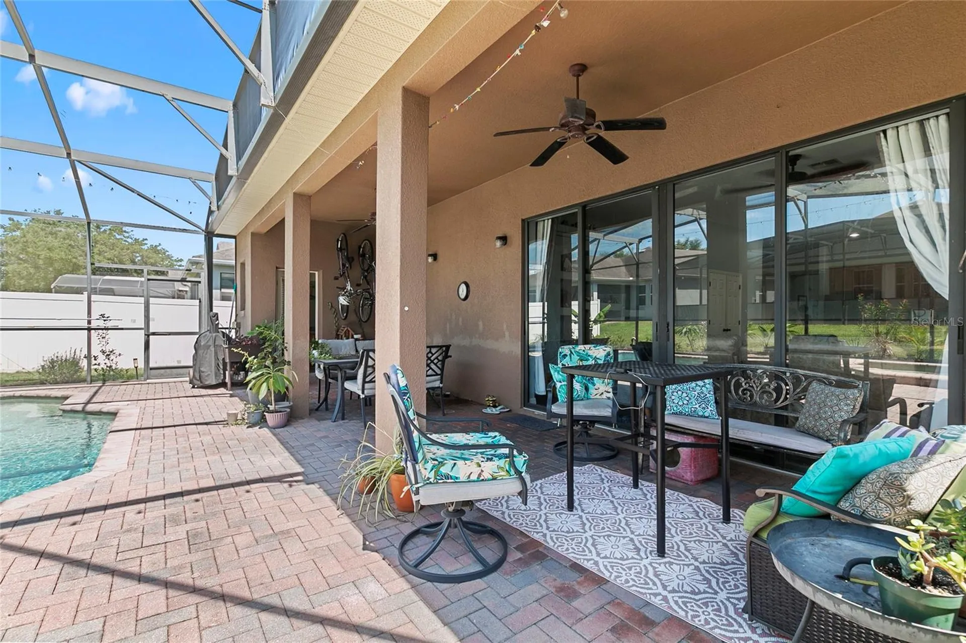 523 Lake Davenport Circle Davenport FL 33837