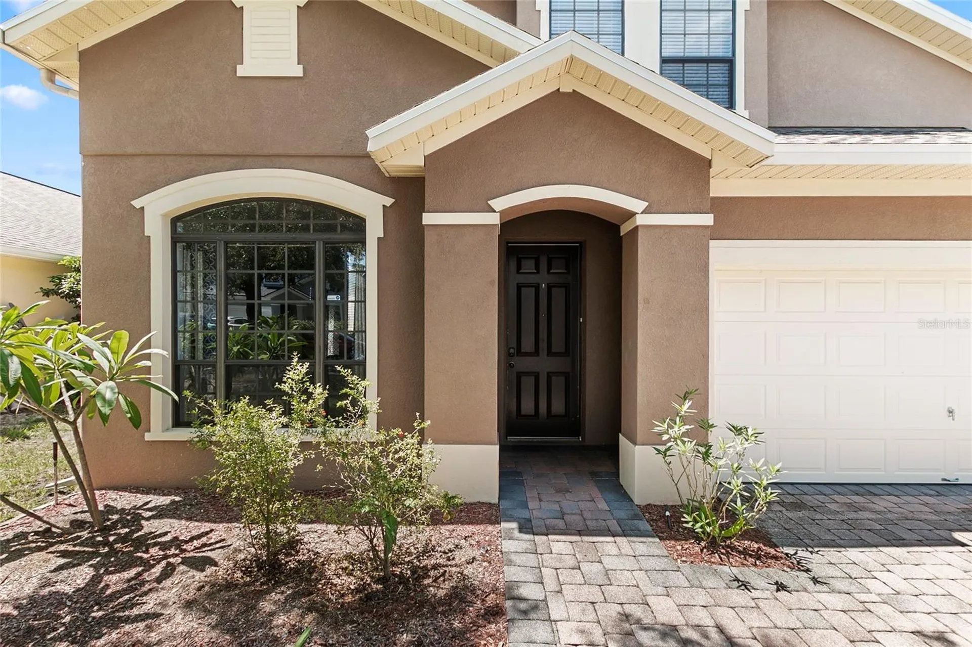 523 Lake Davenport Circle Davenport FL 33837