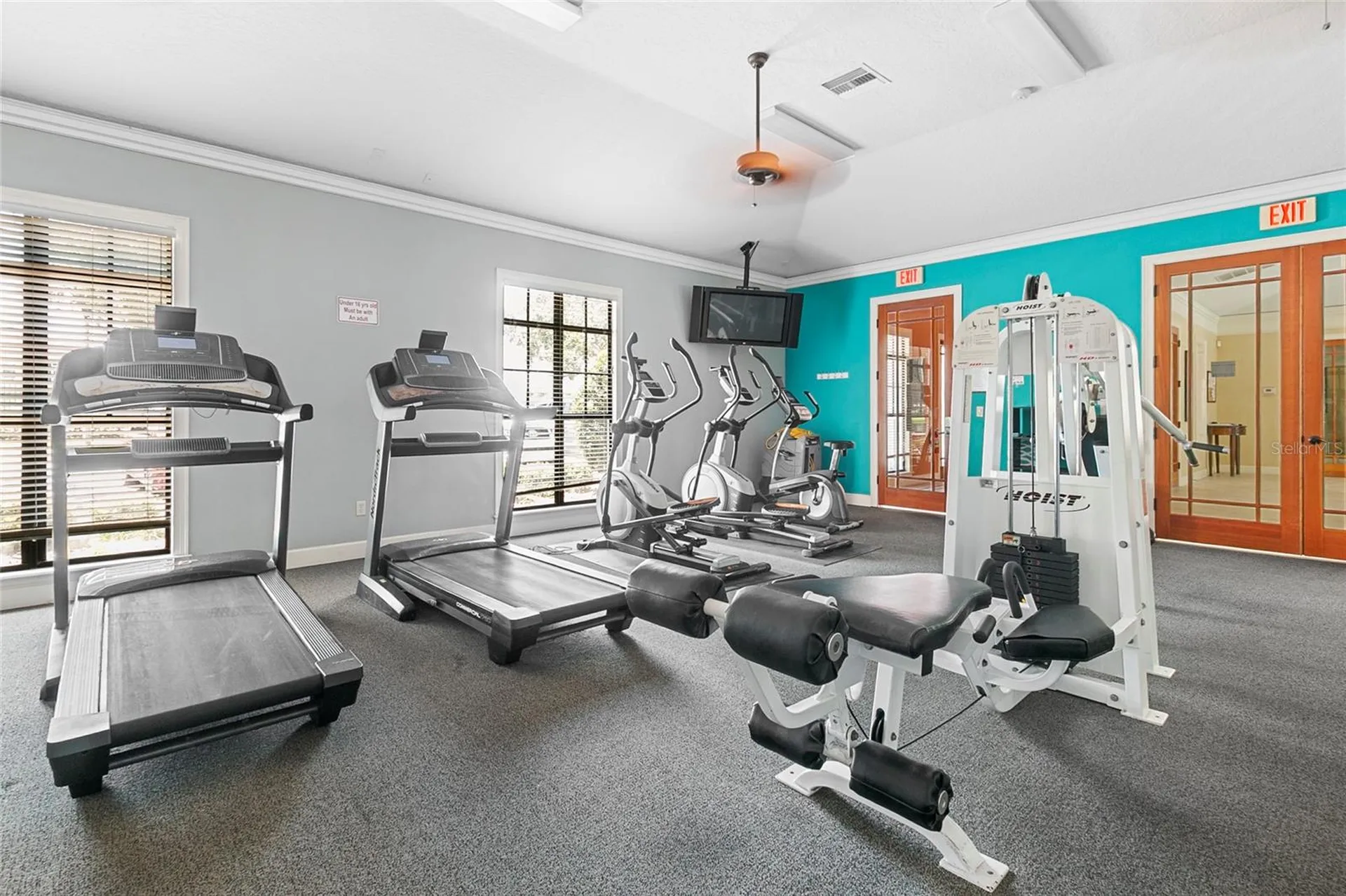 523 Lake Davenport Circle Davenport FL 33837