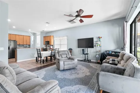 523 Lake Davenport Circle Davenport FL 33837