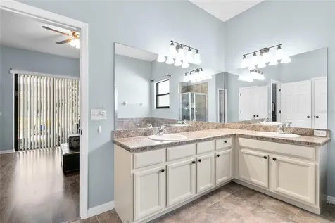 523 Lake Davenport Circle Davenport FL 33837