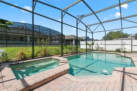 523 Lake Davenport Circle Davenport FL 33837